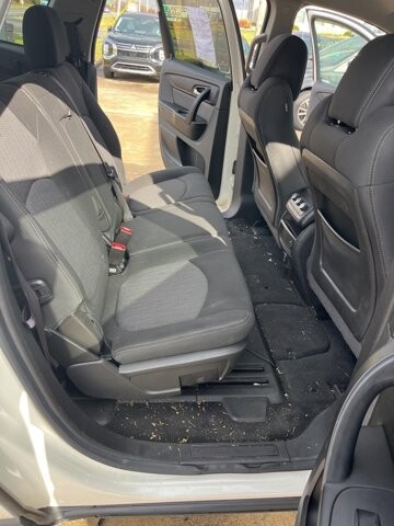 2015 Chevrolet Traverse in Winchester, VA 22602 - 18043566 16