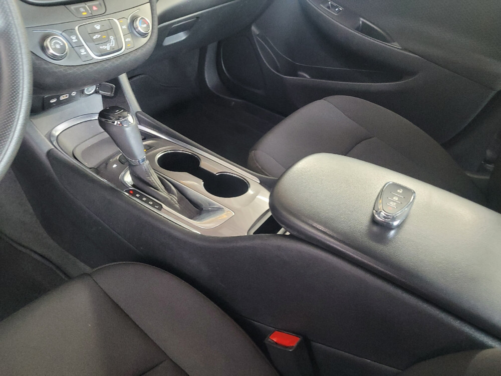 2020 Chevrolet Malibu in Chattanooga, TN 37421 - 18043596 26