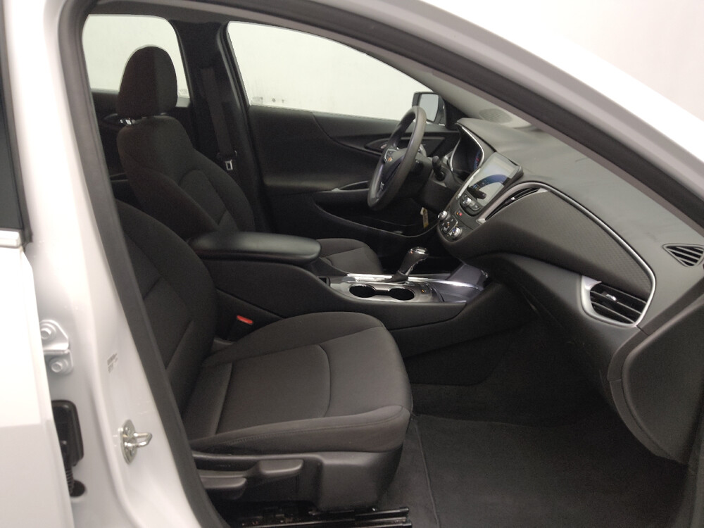 2020 Chevrolet Malibu in Chattanooga, TN 37421 - 18043596 21