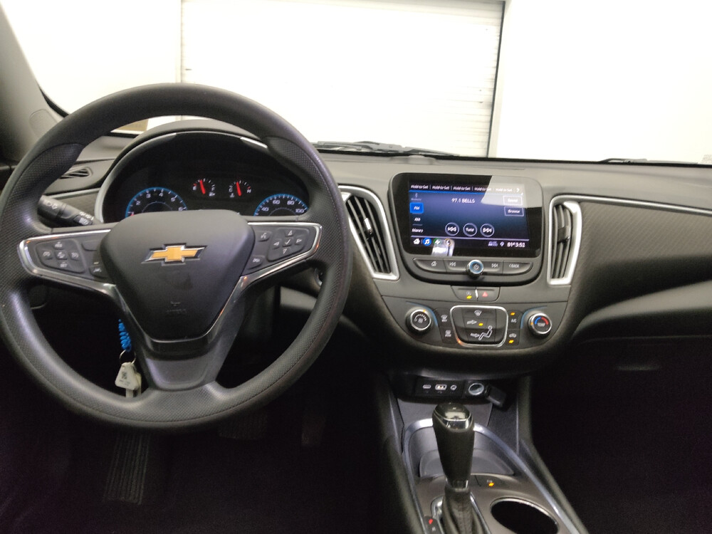 2020 Chevrolet Malibu in Chattanooga, TN 37421 - 18043596 22