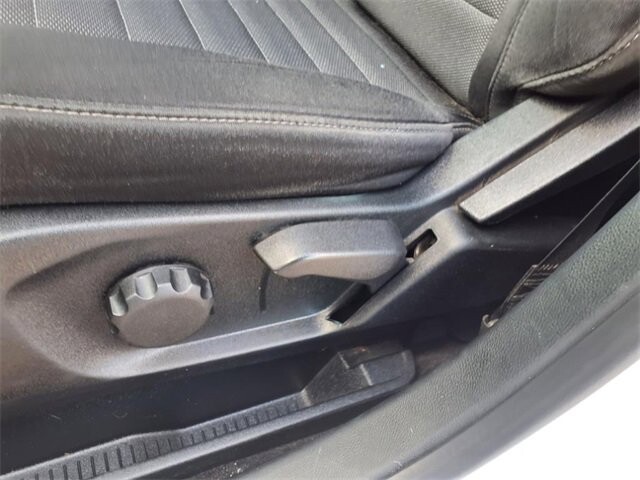 2018 Ford Edge in Troy, IL 62294-1376 - 18043945 18