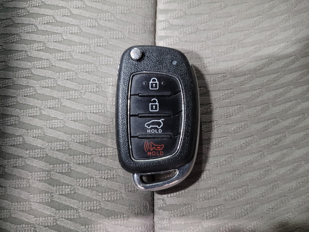 2017 Hyundai Santa Fe in Plymouth Meeting, PA 19462 - 18044041 32