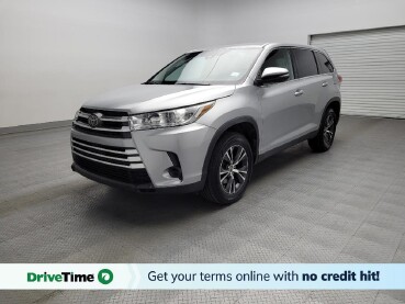 2019 Toyota Highlander in Arlington, TX 76011