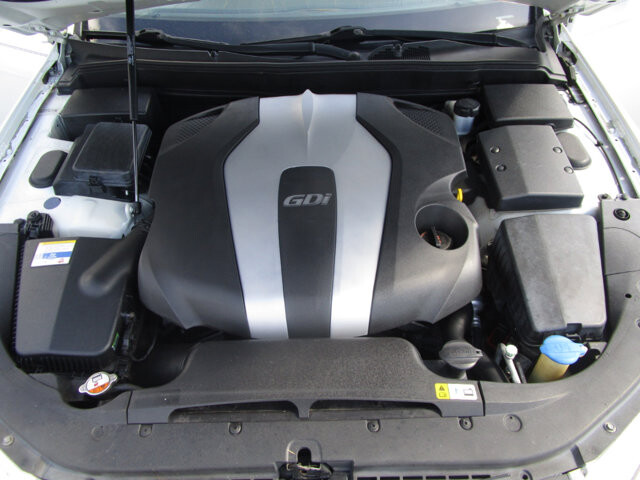 2012 Hyundai Genesis in Tampa, FL 33604-6914 - 18044225 20