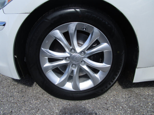 2012 Hyundai Genesis in Tampa, FL 33604-6914 - 18044225 19