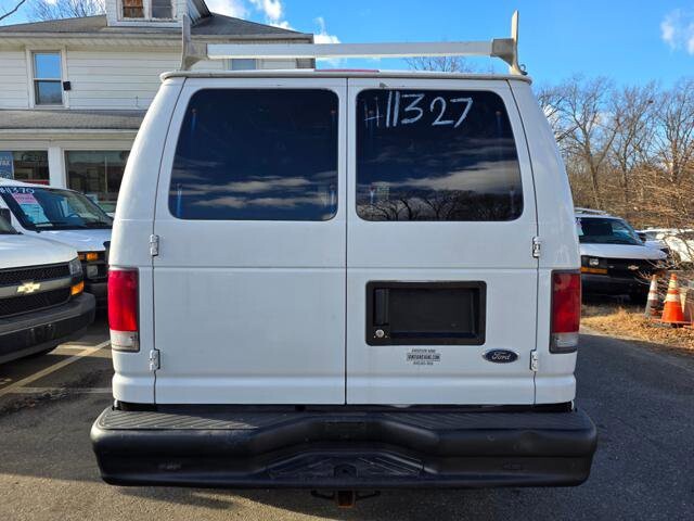 2005 Ford E-250 and Econoline 250 in Blauvelt, NY 10913 - 18044235 6