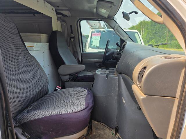 2005 Ford E-250 and Econoline 250 in Blauvelt, NY 10913 - 18044235 65