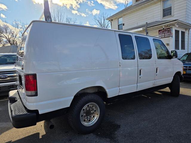 2005 Ford E-250 and Econoline 250 in Blauvelt, NY 10913 - 18044235 7