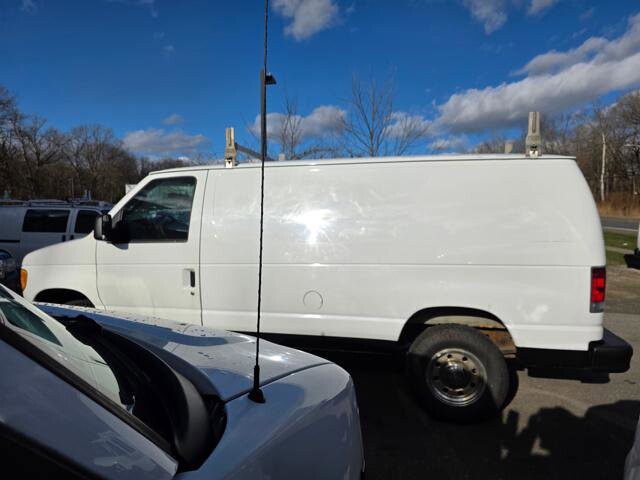2005 Ford E-250 and Econoline 250 in Blauvelt, NY 10913 - 18044235 4
