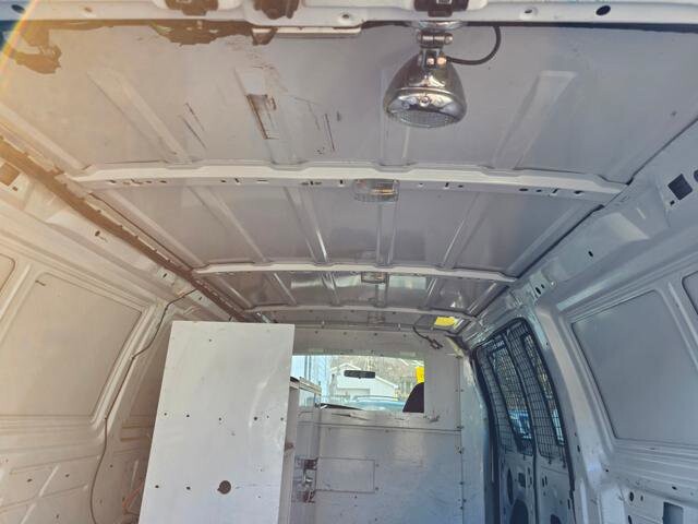 2005 Ford E-250 and Econoline 250 in Blauvelt, NY 10913 - 18044235 34