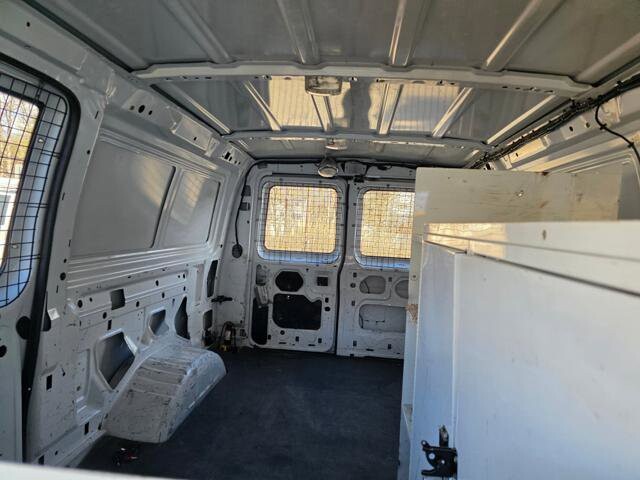2005 Ford E-250 and Econoline 250 in Blauvelt, NY 10913 - 18044235 24