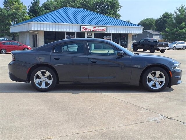 2017 Dodge Charger in Troy, IL 62294-1376 - 18044438 26
