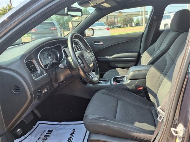 2017 Dodge Charger in Troy, IL 62294-1376 - 18044438 19