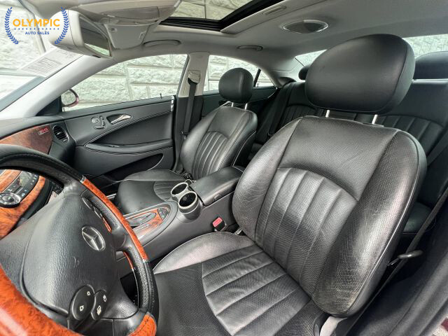 2006 Mercedes-Benz CLS 500 in Decatur, GA 30032 - 18044467 37