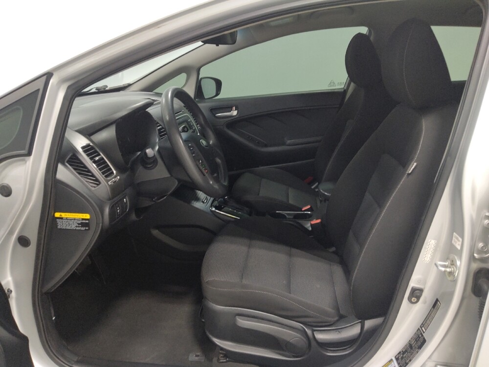 2017 Kia Forte in Columbus, OH 43228 - 18044647 17