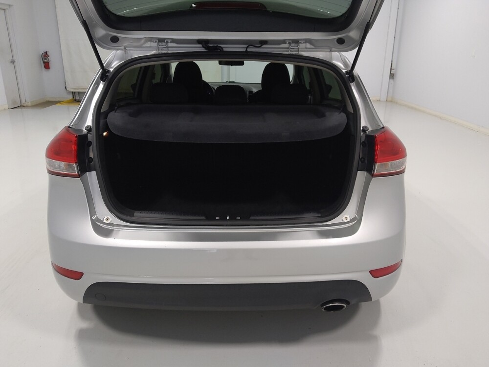 2017 Kia Forte in Columbus, OH 43228 - 18044647 29