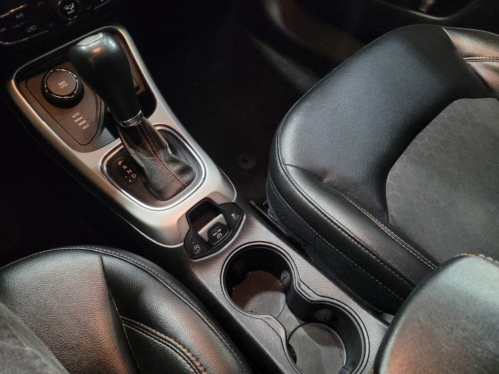 2018 Jeep Compass in Pittsburgh, PA 15237 - 18044733 26