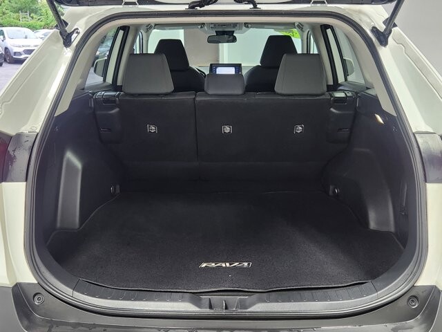2022 Toyota RAV4 in Cinnaminson, NJ 08077 - 18044853 14