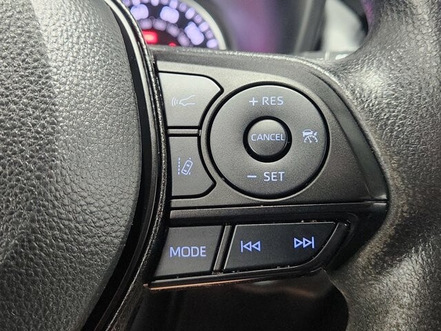 2022 Toyota RAV4 in Cinnaminson, NJ 08077 - 18044853 17