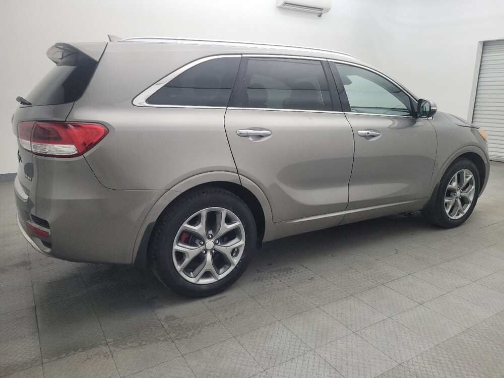2018 Kia Sorento in Houston, TX 77074 - 18044976 10
