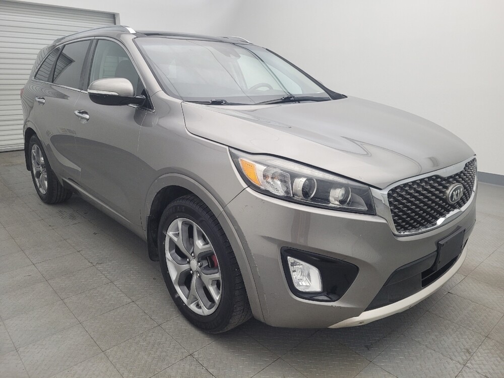 2018 Kia Sorento in Houston, TX 77074 - 18044976 13