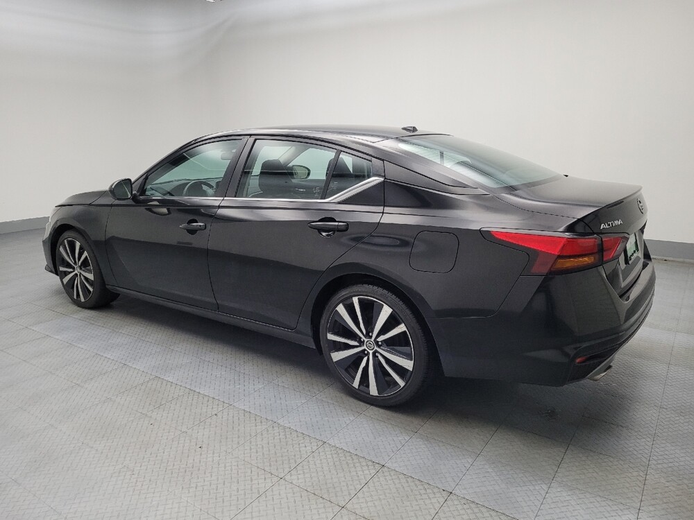 2021 Nissan Altima in Peoria, IL 61615 - 18045140 3