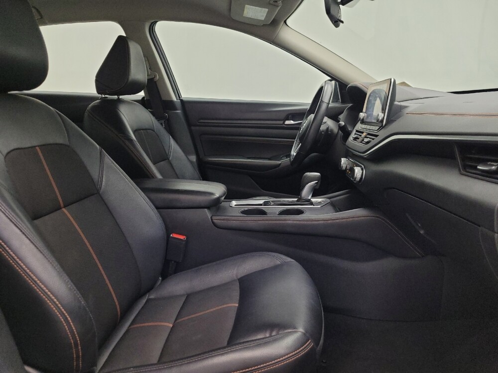 2021 Nissan Altima in Peoria, IL 61615 - 18045140 21