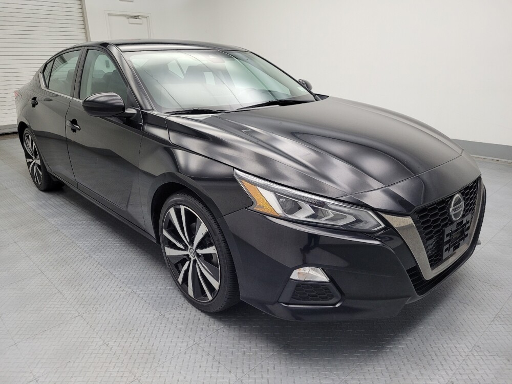 2021 Nissan Altima in Peoria, IL 61615 - 18045140 13