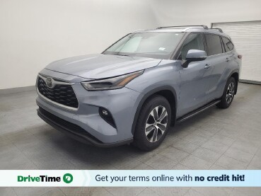 2021 Toyota Highlander in Fayetteville, NC 28304