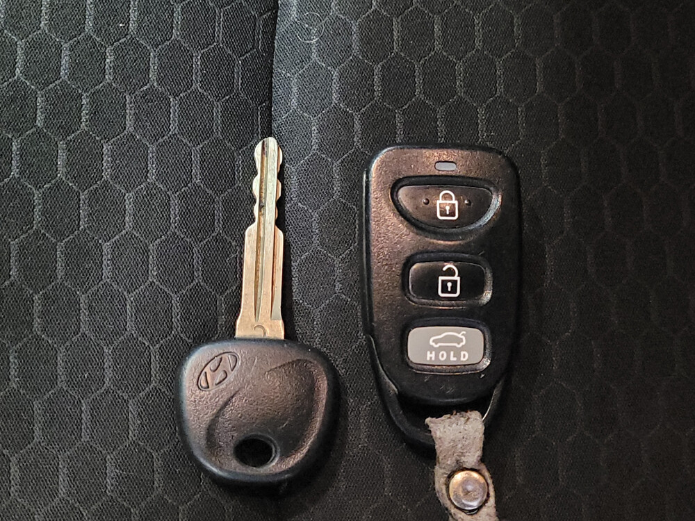 2020 Hyundai Elantra in Pensacola, FL 32505 - 18045361 32