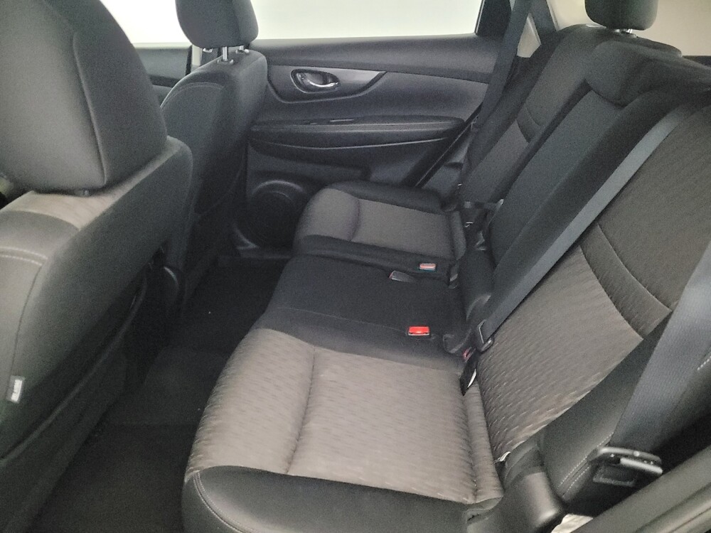 2017 Nissan Rogue in Williamstown, NJ 8094 - 18045570 18