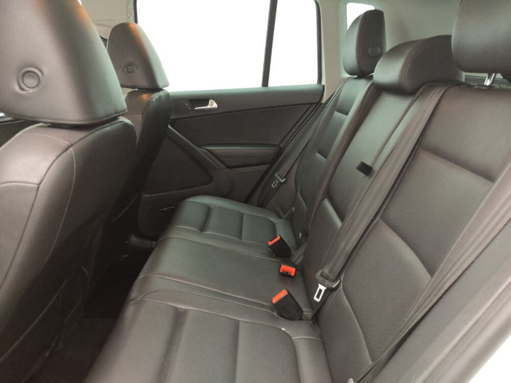 2014 Volkswagen Tiguan in Gladstone, MO 64118 - 18045751 18