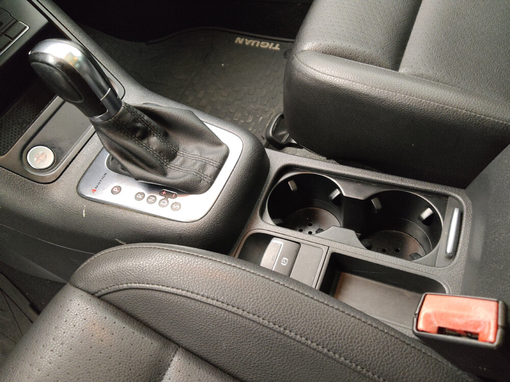 2014 Volkswagen Tiguan in Gladstone, MO 64118 - 18045751 26