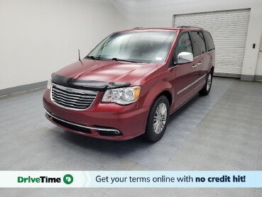 2016 Chrysler Town & Country in Lombard, IL 60148