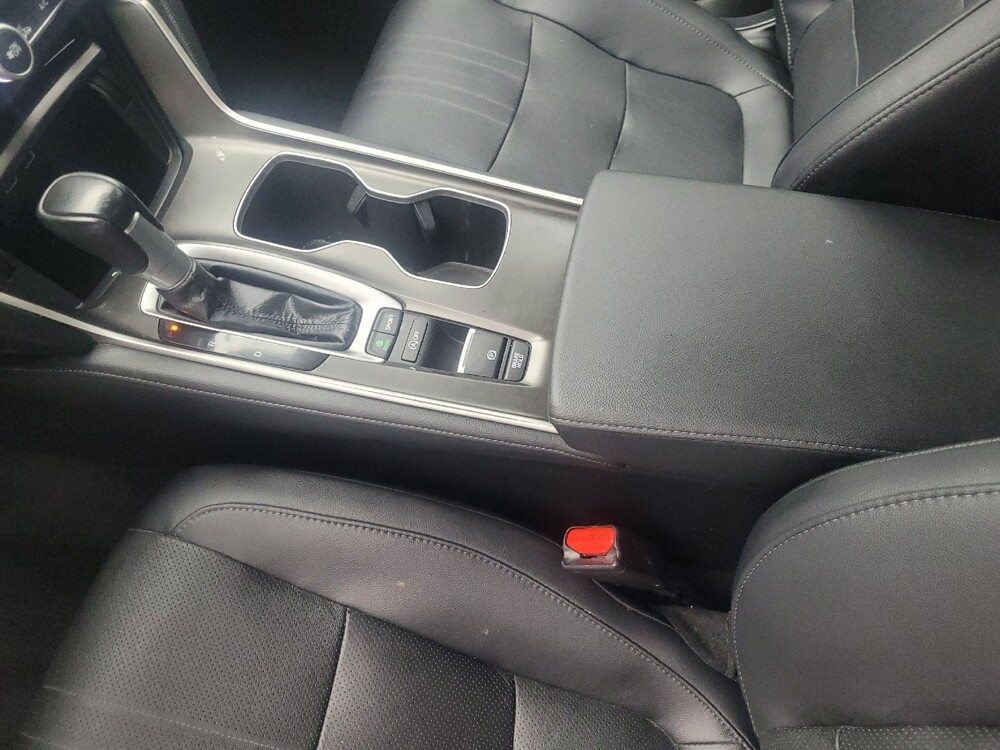 2021 Honda Accord in Springfield, MO 65807 - 18045835 26