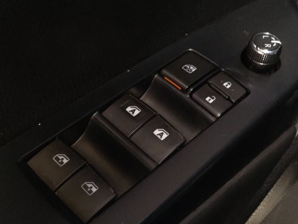 2018 Toyota Highlander in West Palm Beach, FL 33409 - 18046051 27