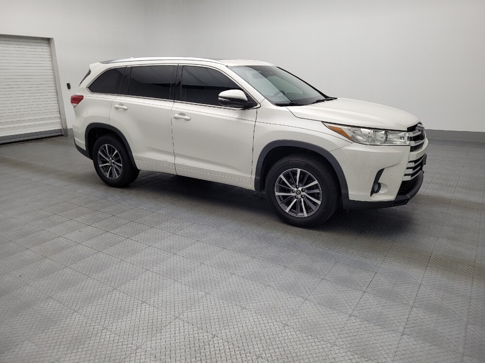 2018 Toyota Highlander in West Palm Beach, FL 33409 - 18046051 11
