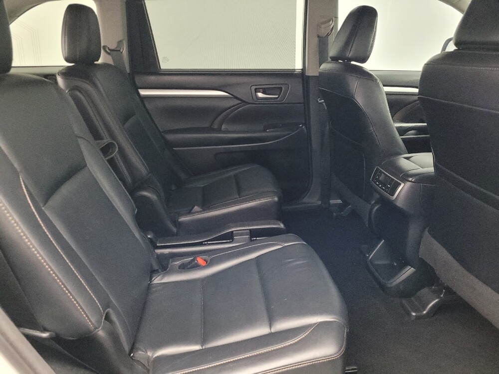 2018 Toyota Highlander in West Palm Beach, FL 33409 - 18046051 19