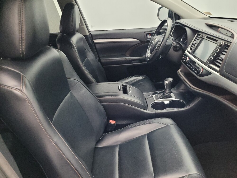 2018 Toyota Highlander in West Palm Beach, FL 33409 - 18046051 21