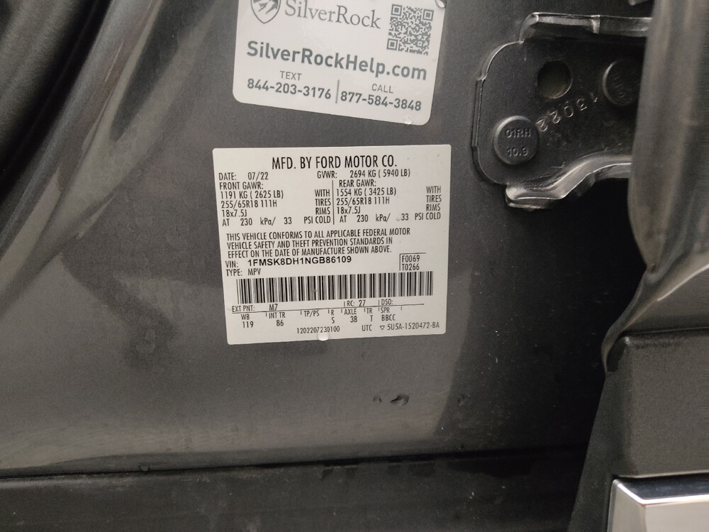 2022 Ford Explorer in St. Louis, MO 63136 - 18046098 33