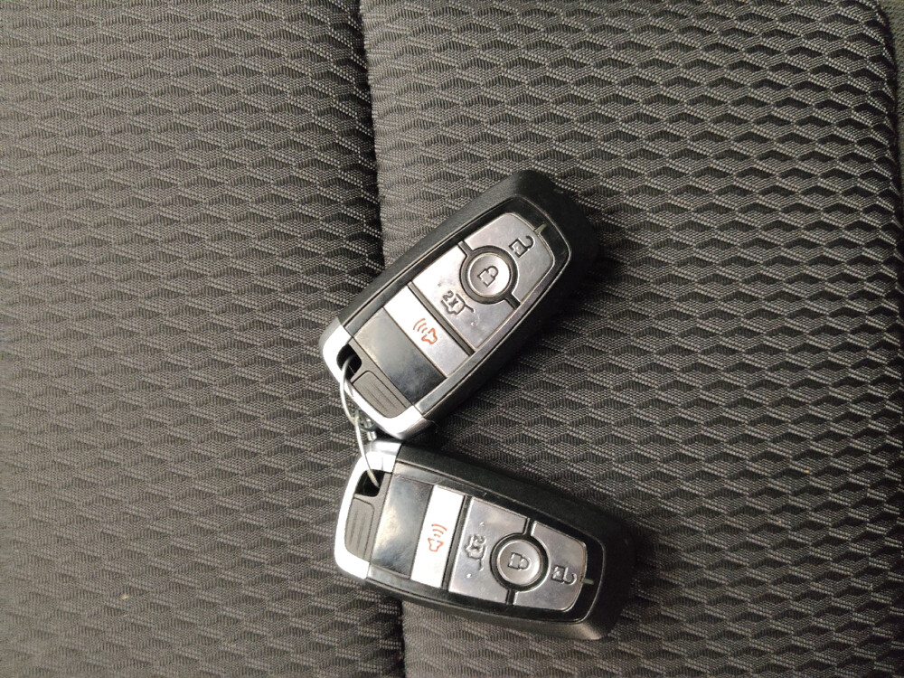 2022 Ford Explorer in St. Louis, MO 63136 - 18046098 32