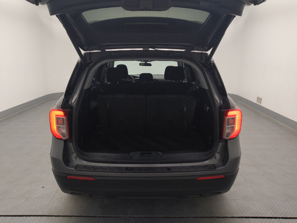 2022 Ford Explorer in St. Louis, MO 63136 - 18046098 29