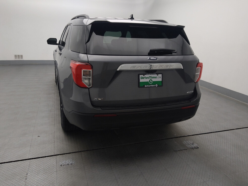 2022 Ford Explorer in St. Louis, MO 63136 - 18046098 6