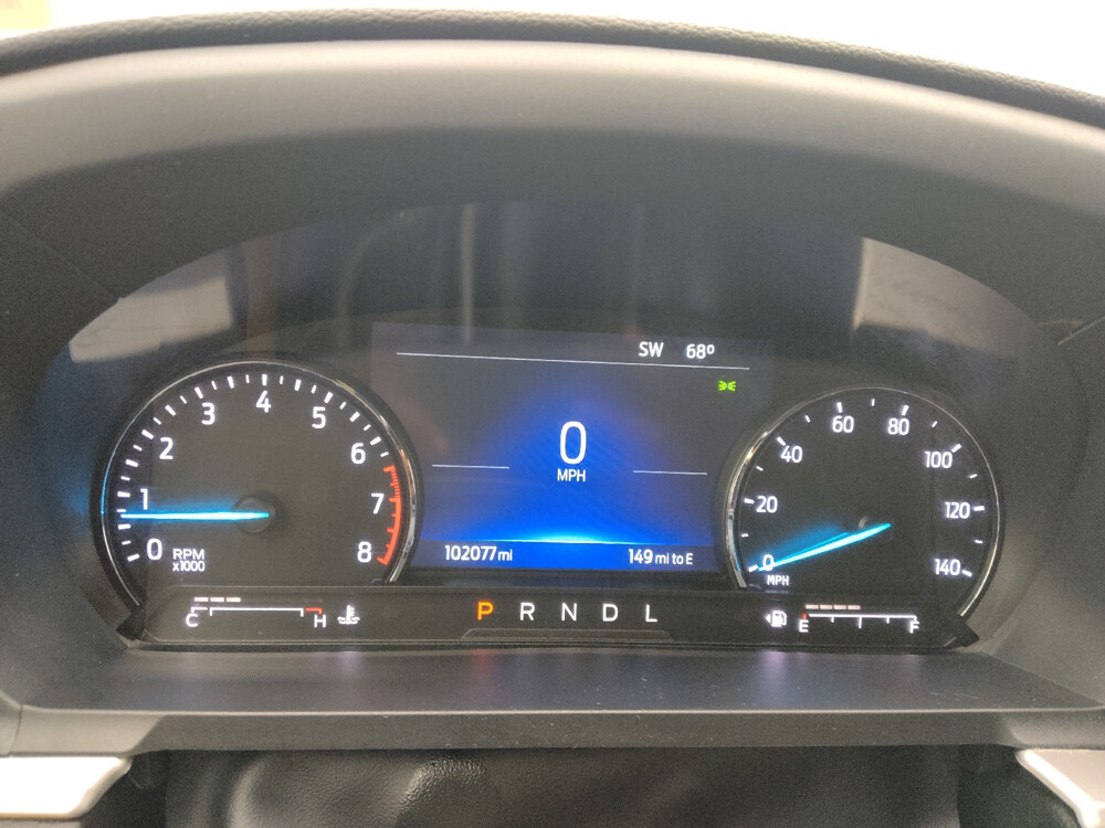 2022 Ford Explorer in St. Louis, MO 63136 - 18046098 23