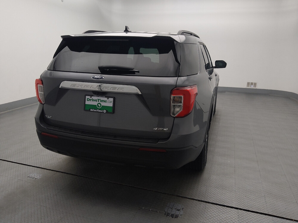 2022 Ford Explorer in St. Louis, MO 63136 - 18046098 7