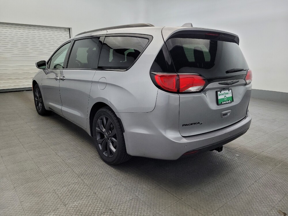 2019 Chrysler Pacifica in Temple Hills, MD 20746 - 18046174 5