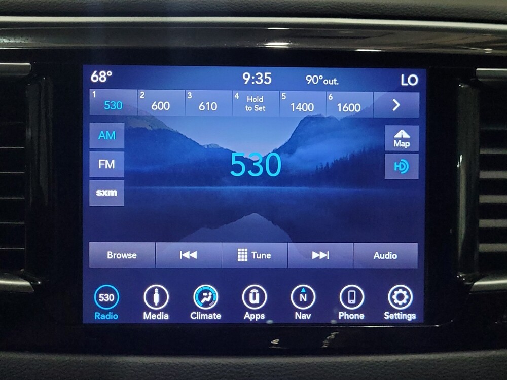 2019 Chrysler Pacifica in Temple Hills, MD 20746 - 18046174 25