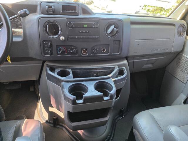 2010 Ford E-350 and Econoline 350 in Blauvelt, NY 10913 - 18046292 16