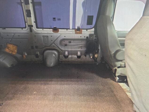 2010 Ford E-350 and Econoline 350 in Blauvelt, NY 10913 - 18046292 64