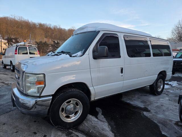 2010 Ford E-350 and Econoline 350 in Blauvelt, NY 10913 - 18046292 4
